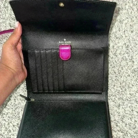 Kate Spade New York
LAUREL WAY WINNI CROSSBODY - NEW - Picture 2 of 5